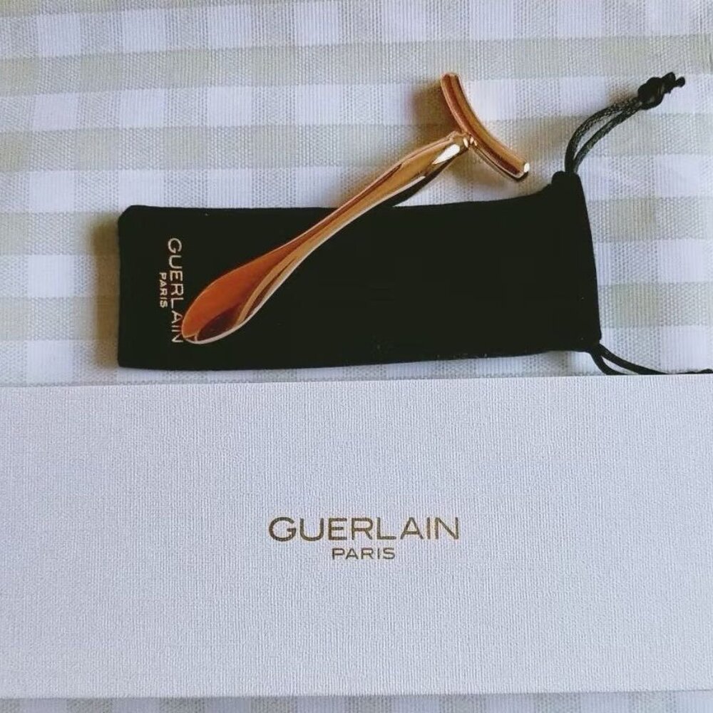 Guerlain Faced Massage
